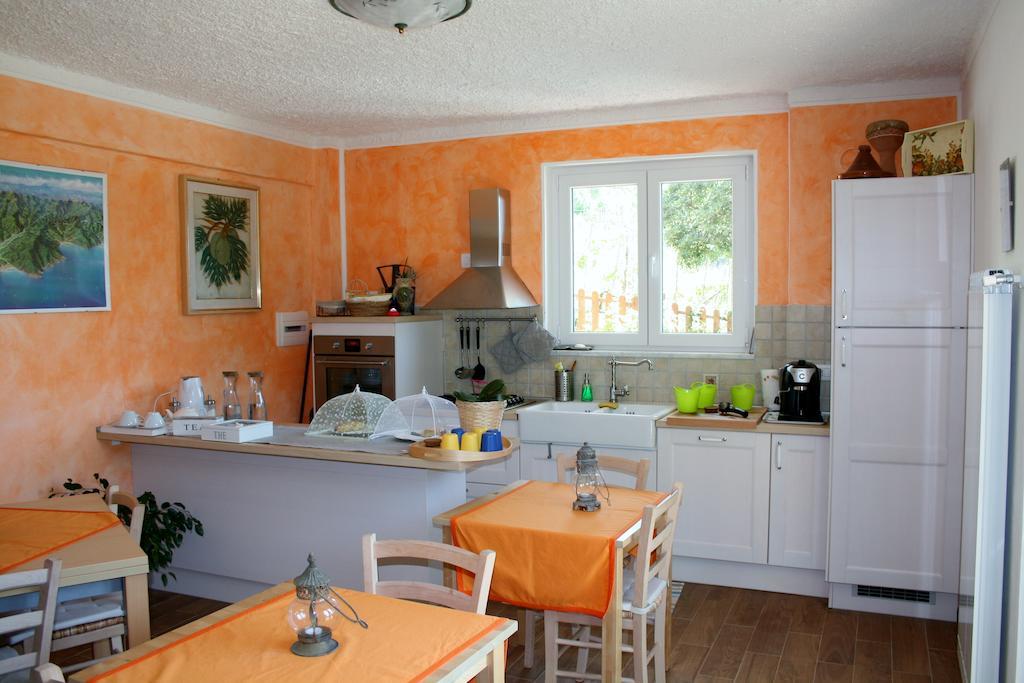 Ca De Pria Bed & Breakfast Казарца Лигуре Екстериор снимка