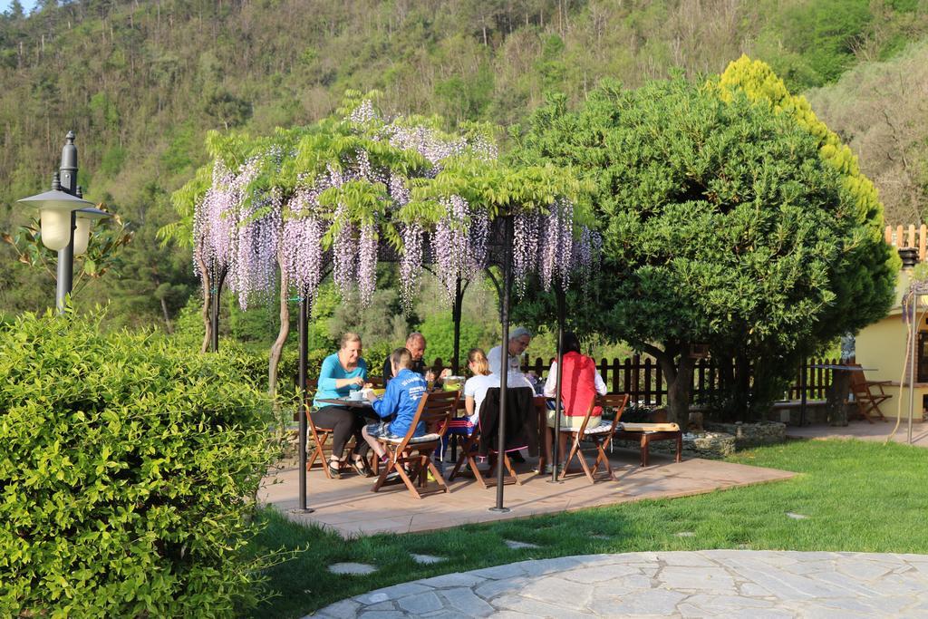Ca De Pria Bed & Breakfast Казарца Лигуре Екстериор снимка