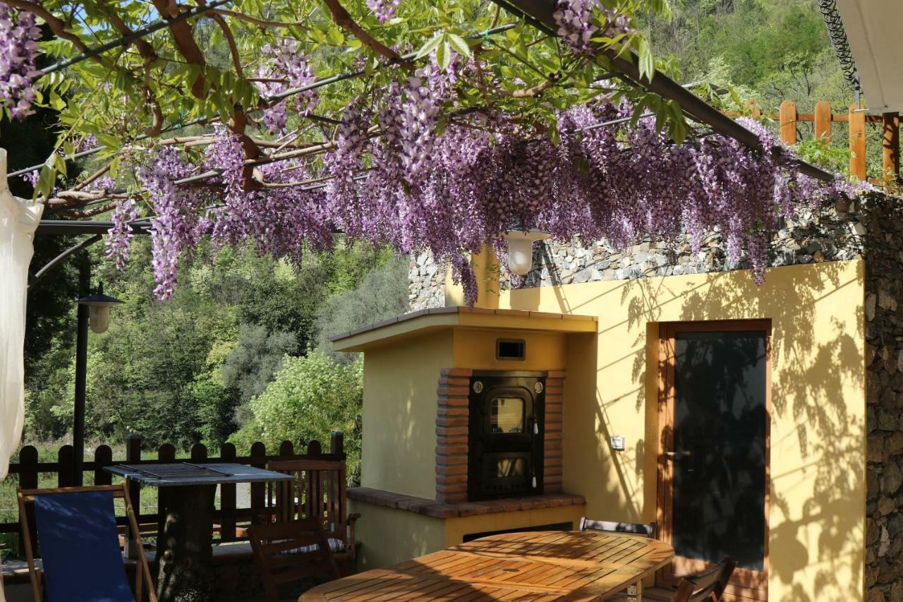 Ca De Pria Bed & Breakfast Казарца Лигуре Екстериор снимка